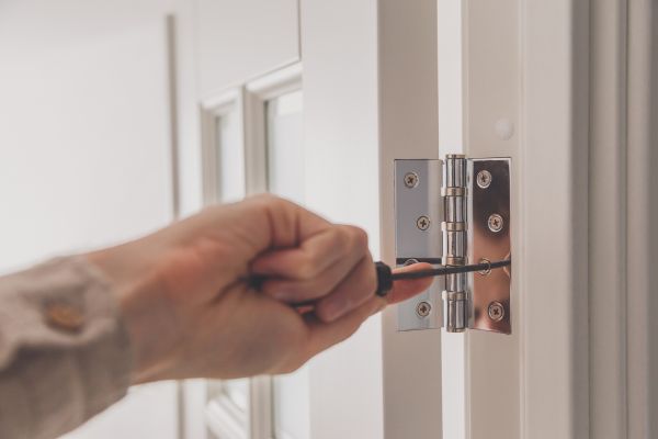 Hinge Repair in Crystal Lake