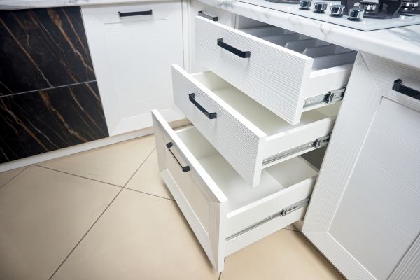 Drawer Pull Installation in Crystal Lake